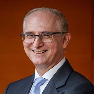 Alfonso Méndiz_rector UIC 300x300